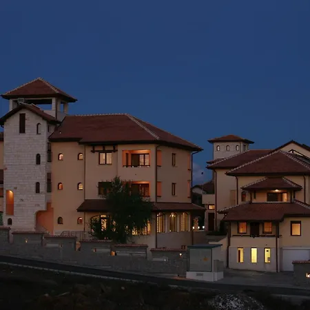 Asti Arthotel فندق 3*