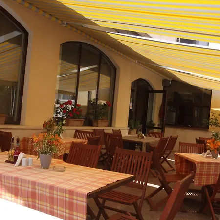 Asti Arthotel 3*