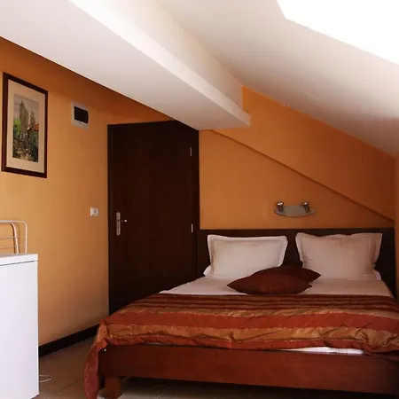 فندق Asti Arthotel